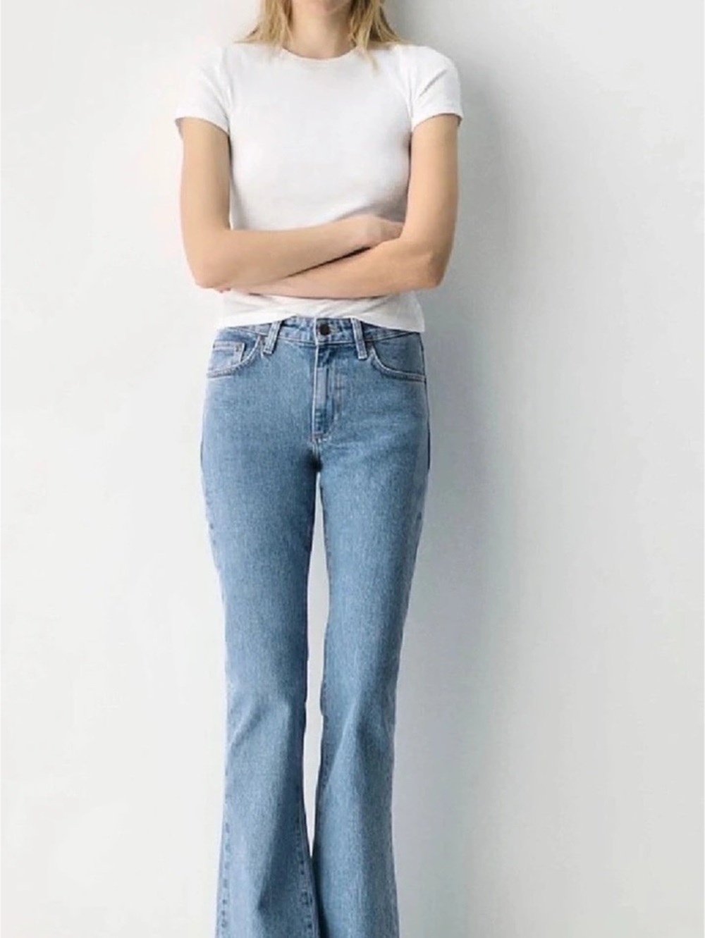 NWT Denim Forum Mid-Rise Flare Jeans Blue Waist Size 29